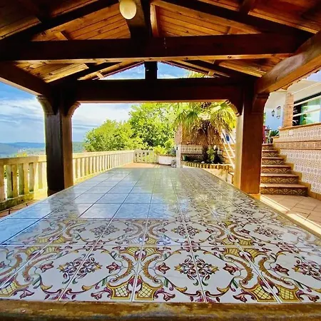 Al Mar Vista Panoramica A La Ria De *