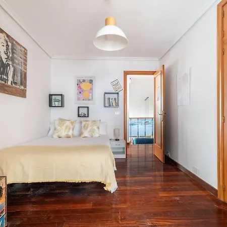 Al Mar Vista Panoramica A La Ria De